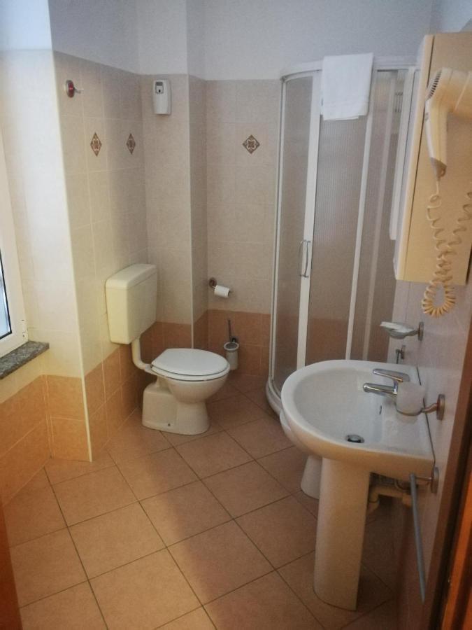 Albergo Della Stazione Cairo Montenotte Zimmer foto
