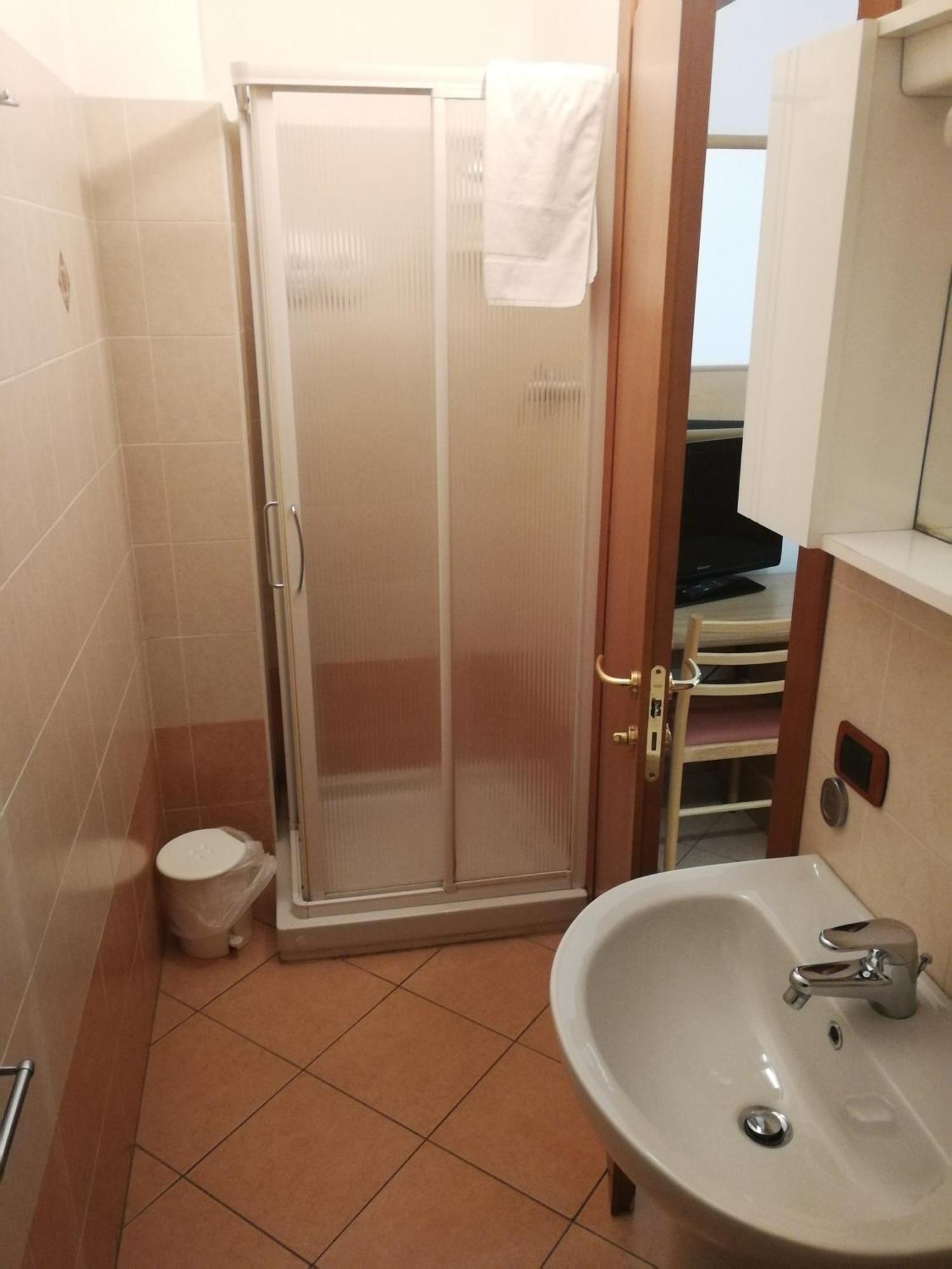 Albergo Della Stazione Cairo Montenotte Zimmer foto
